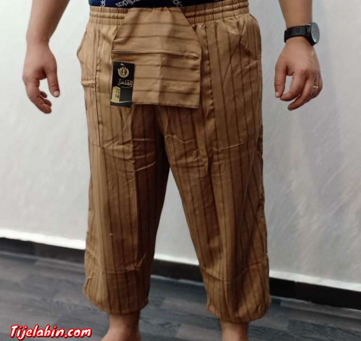 سروال نصف الساق