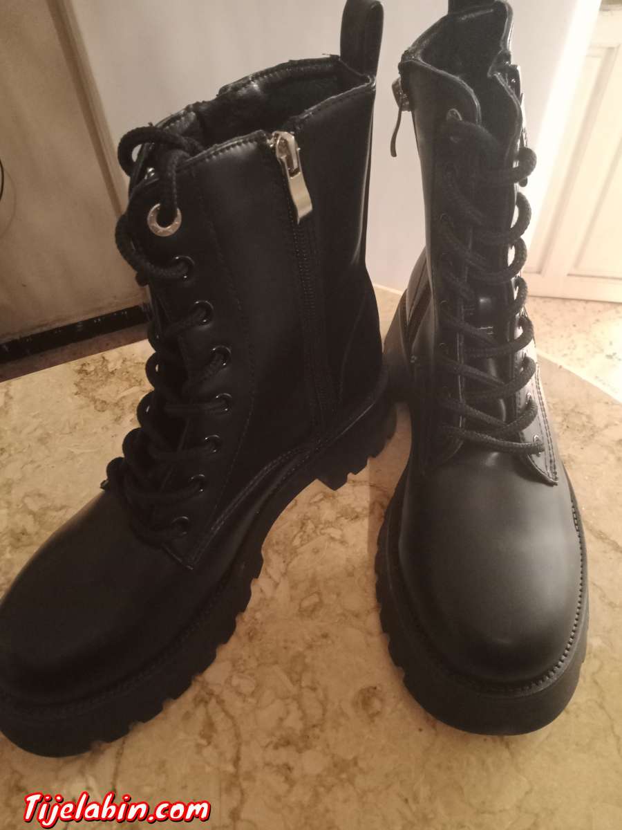 godas noir pointure 38 neuf