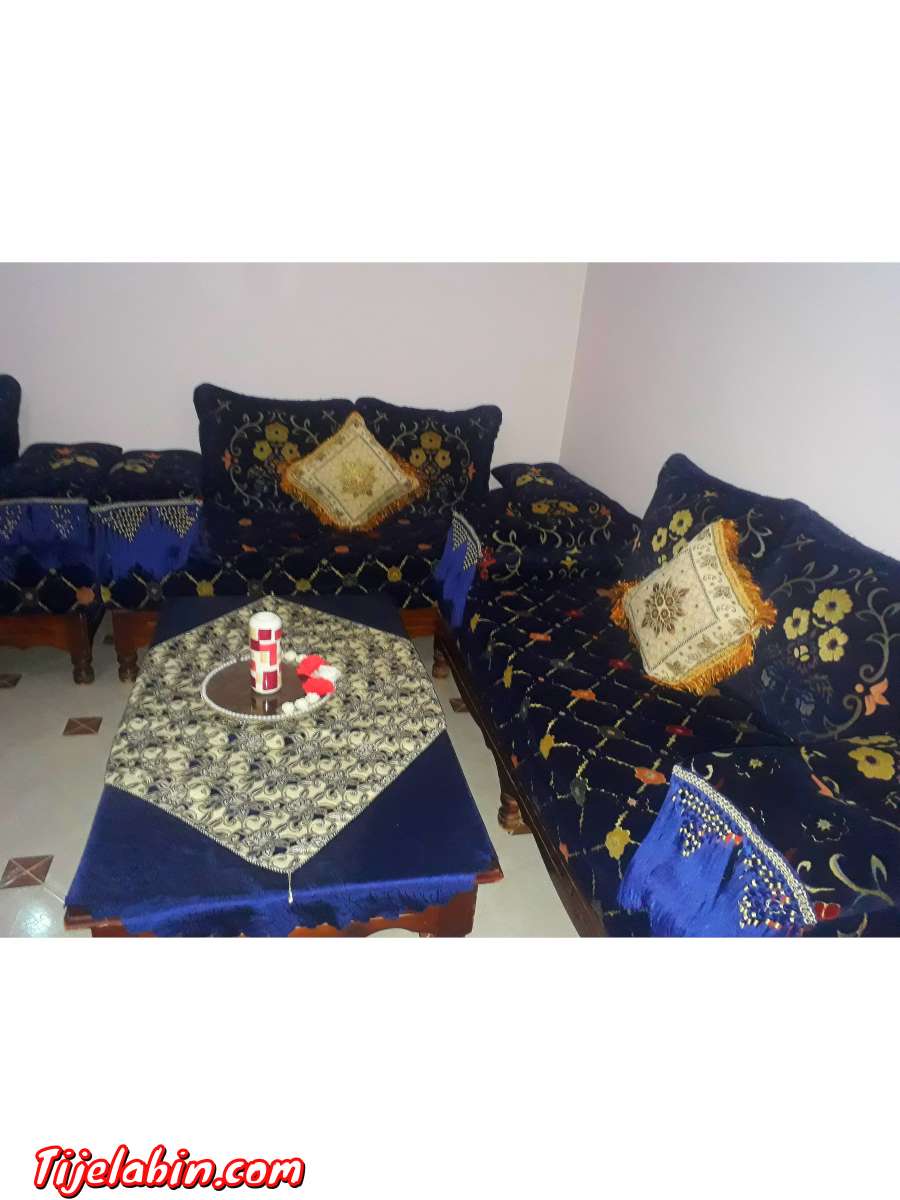 قطيفا مغربية تقيلة مع اربع مطارح