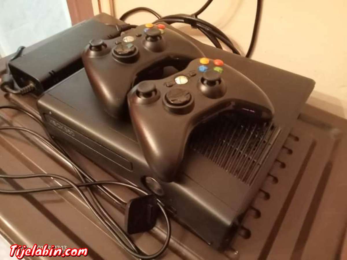 Xbox 360 slim éta Chaba 2 Manet fih lia jeu chabin