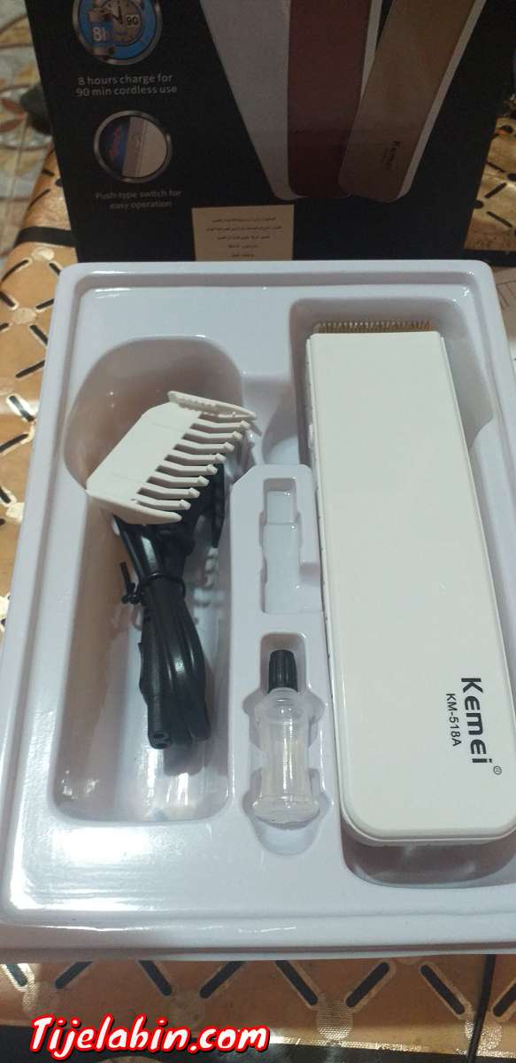 Tondeuse kemei zéro