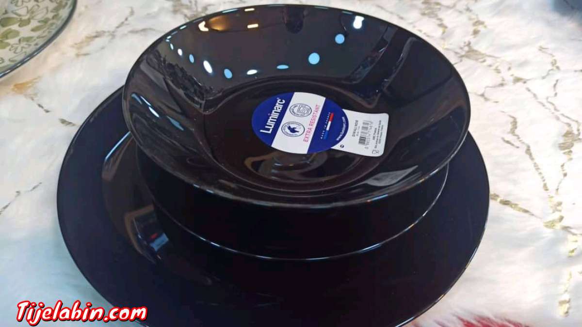 services a tables Noir