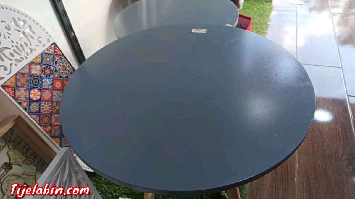 Tables gigognes moyens et grande