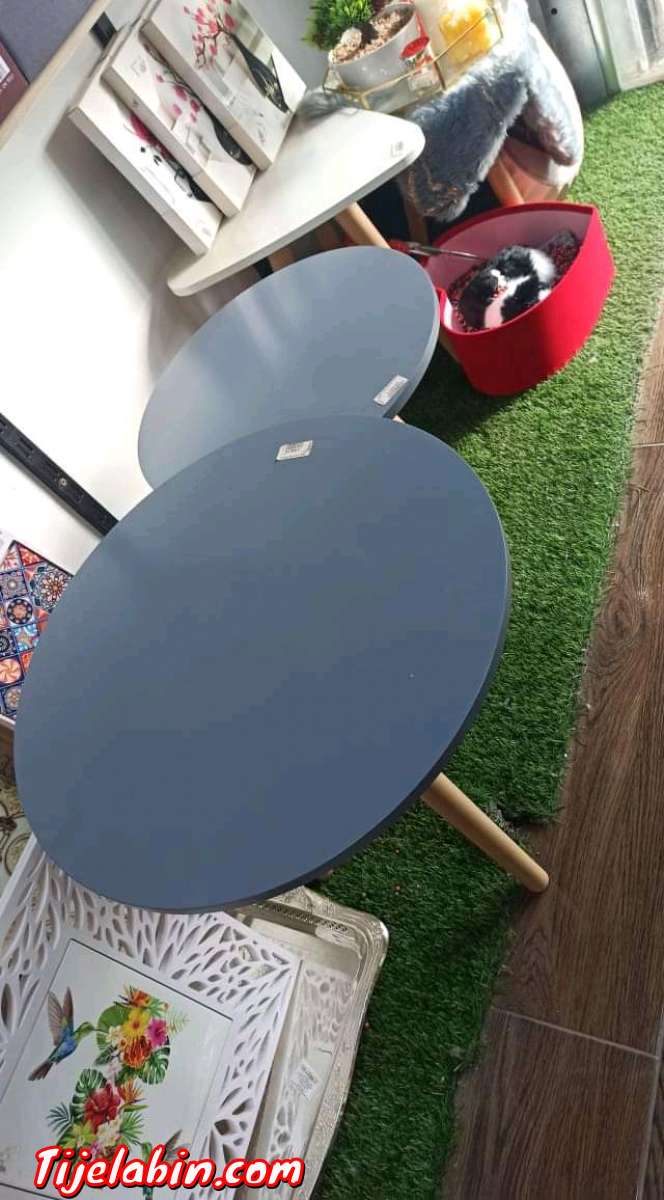 Tables gigognes moyens et grande