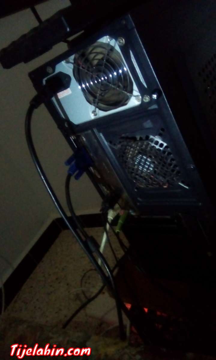 كومبيوتر مكتبي للبيع في شباب وسوم