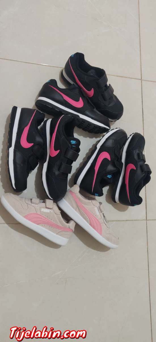 Nike md runner 2 venue de France neuf 31/32/33/35