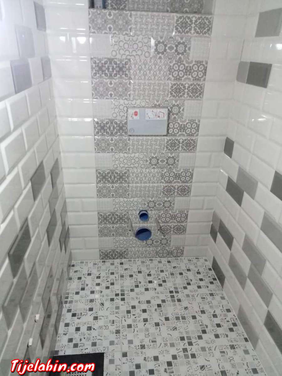 travaux maçonnerie de sol faience