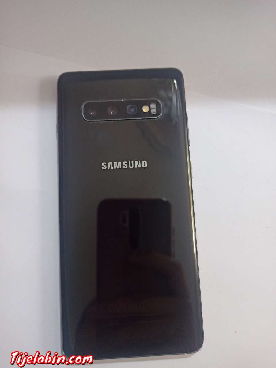 Samsung S10+ 8/128 kaba