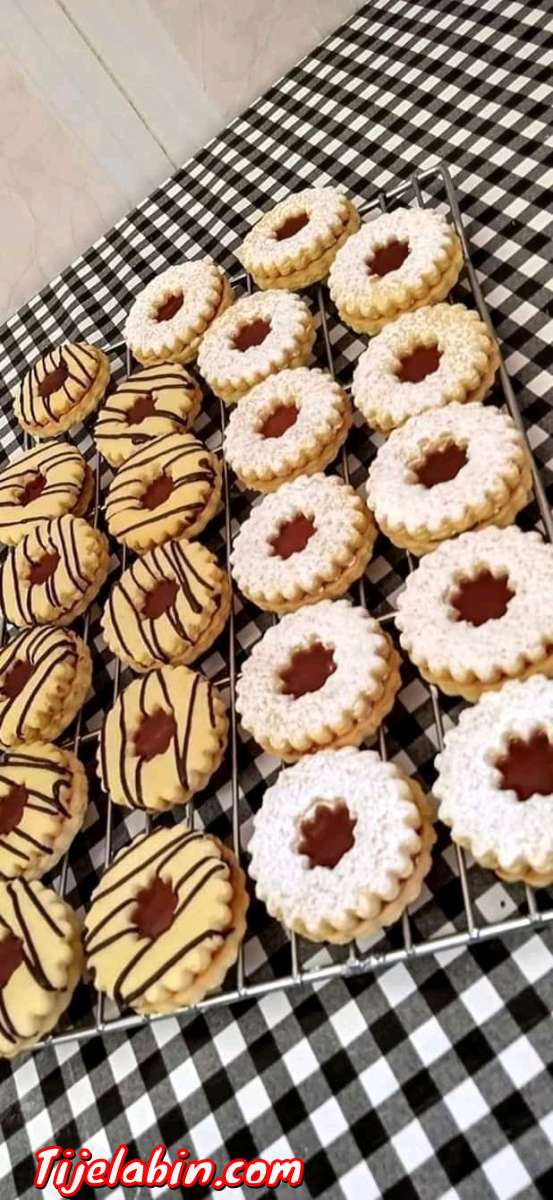 حلويات متنوعة