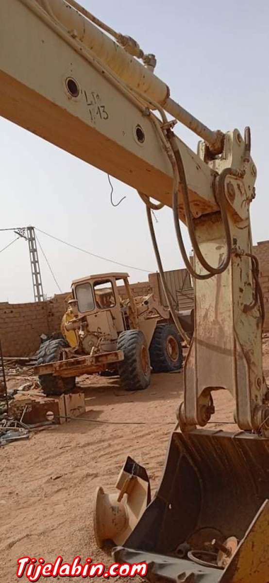 بوكلا ويكا يخصها العجلات و صيانة خفيفة السعر حسب المفاهة