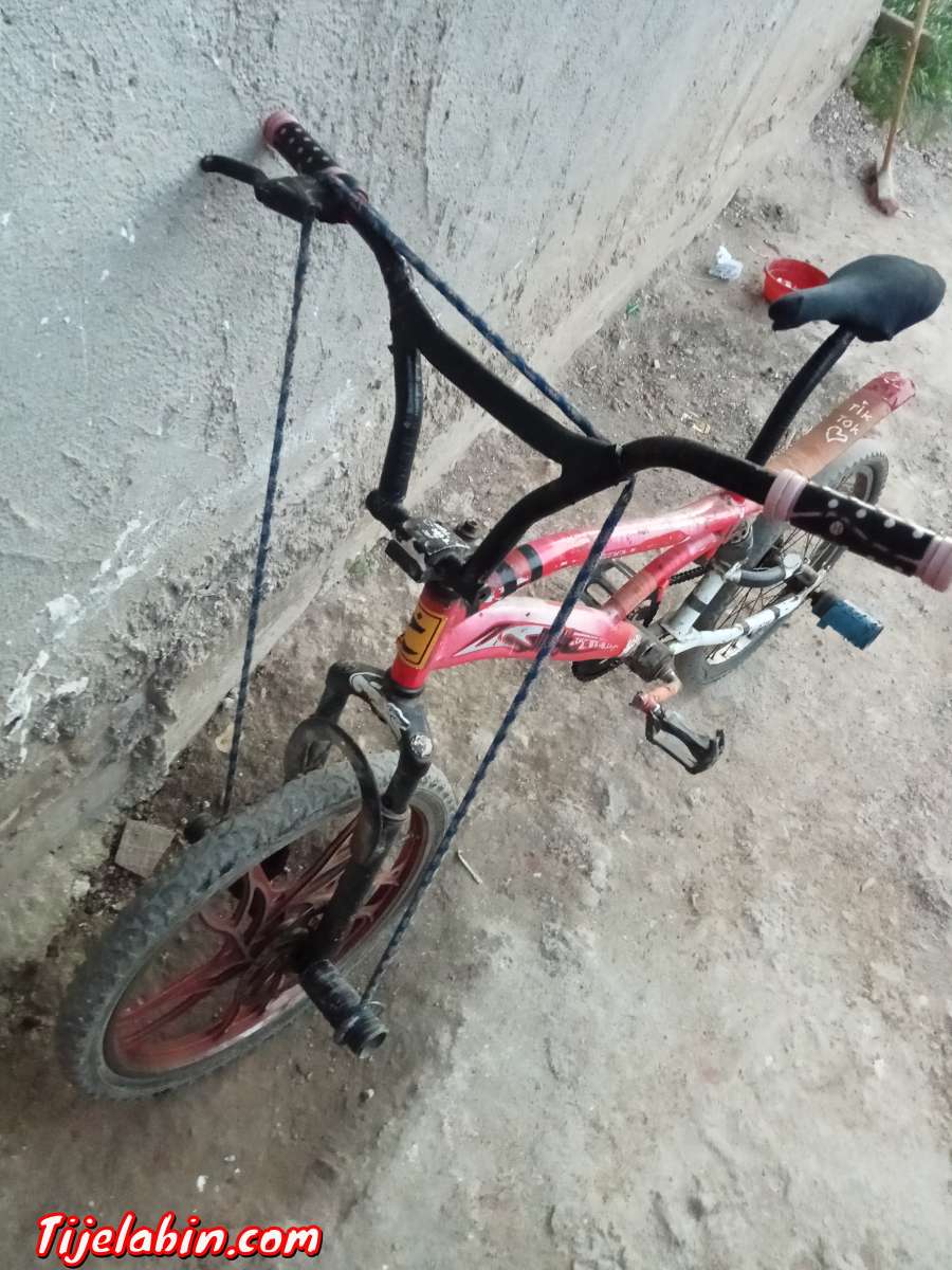 دراجة من نوع بيمكس