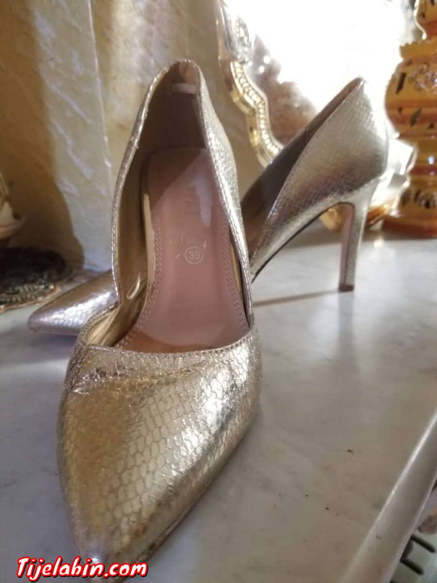 souliers pointure 39