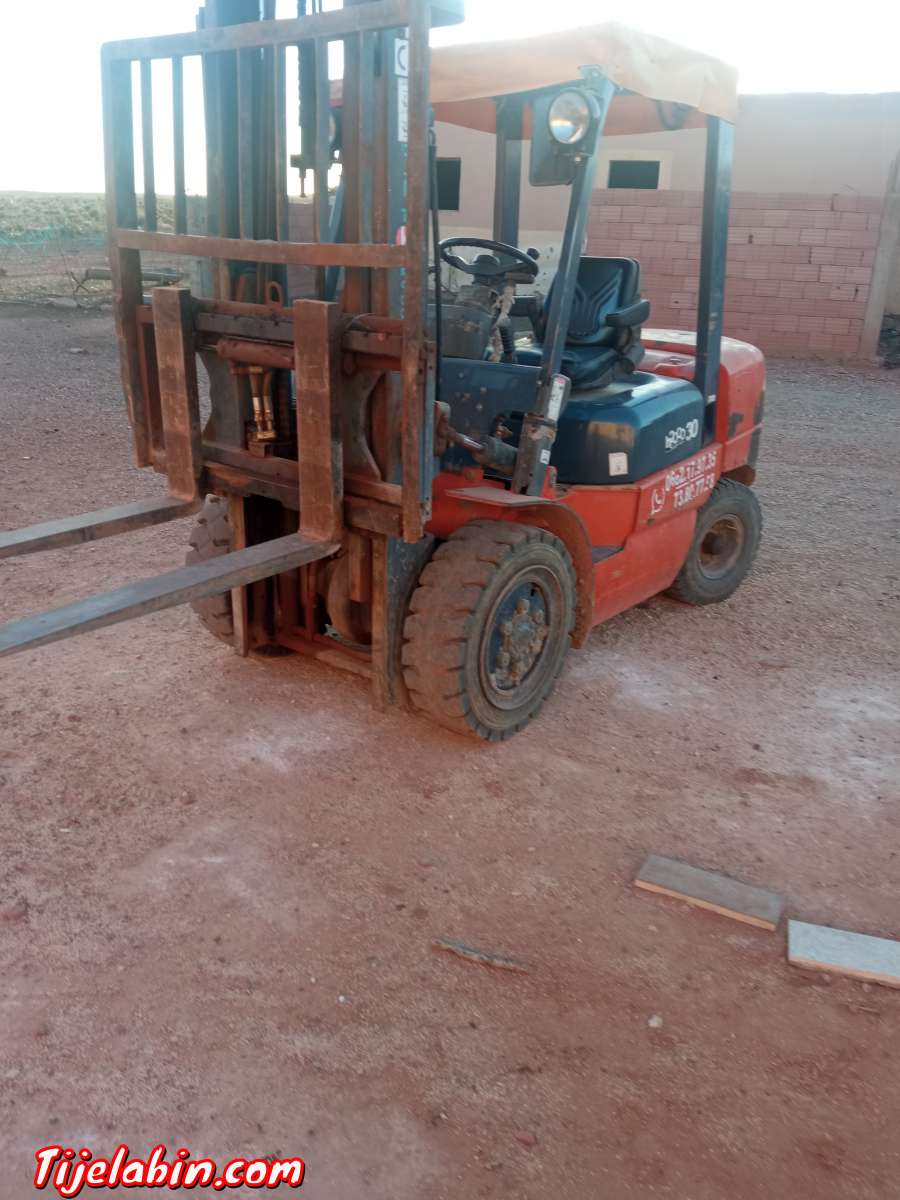 كلكلارك تيرسام 3طن،3.5متر 2016.لجاديتصل0671878497