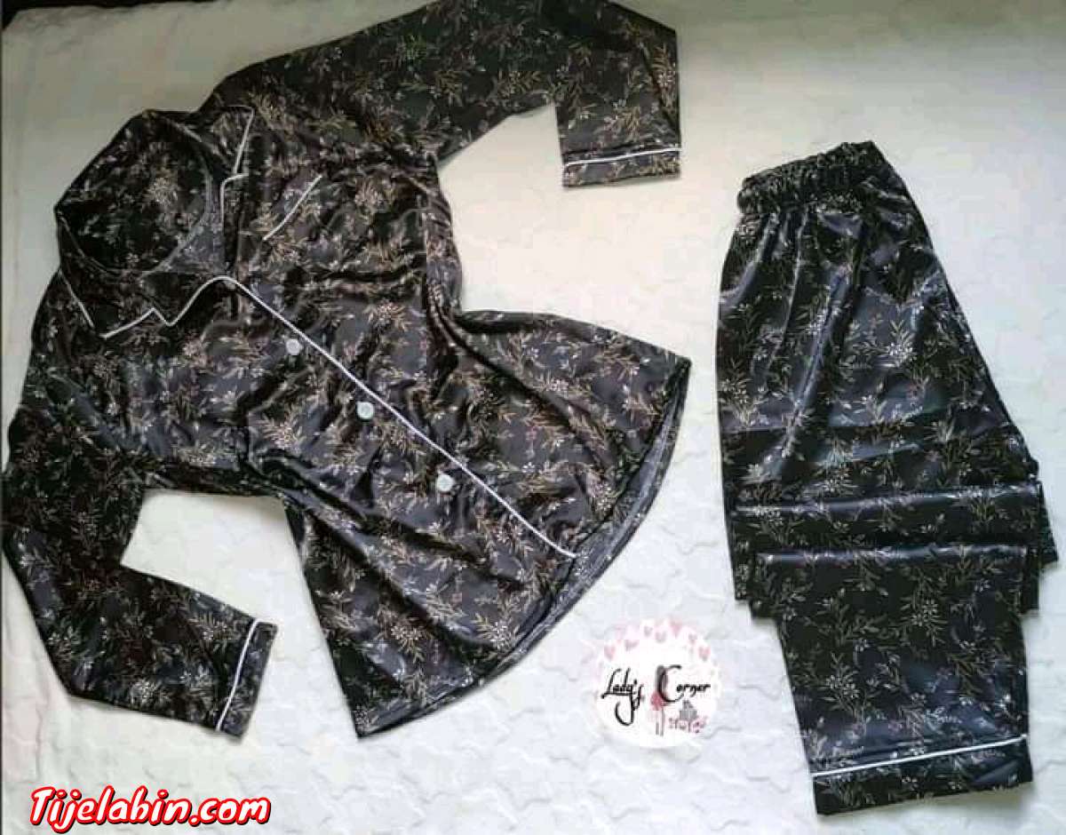 بيجامة تع الستان