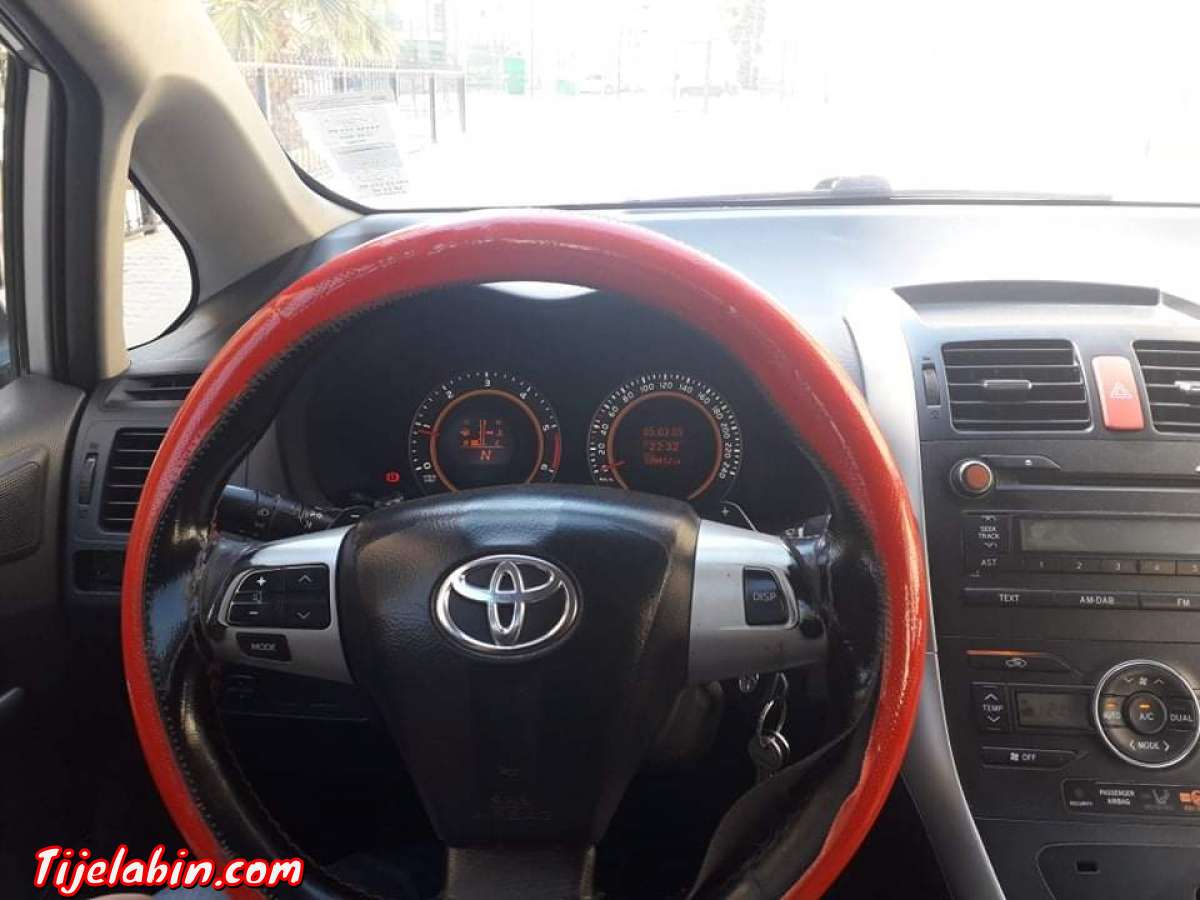 2011سيارة أوريس