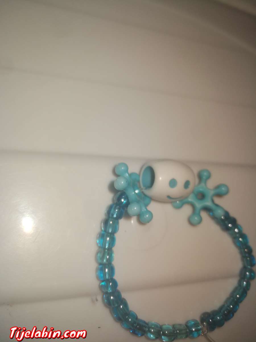 braclet bleu