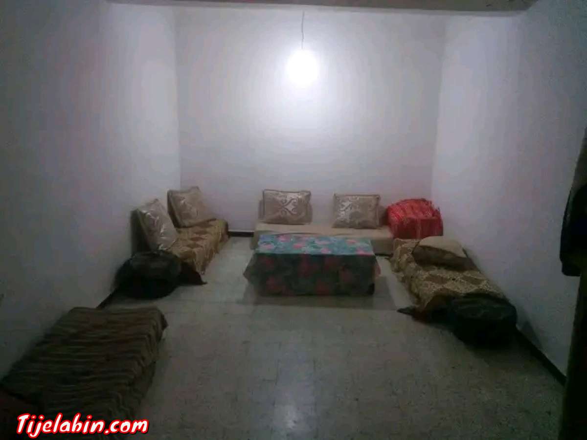 سكن بحي عين مصباح تيارت للبيع أو للتبادل