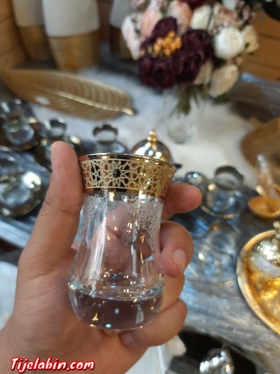 اكوب الشاي