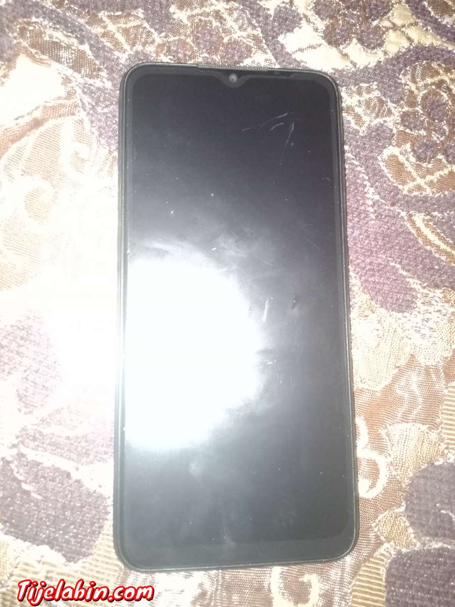 Radme9a    4/64 جديد مشي شهر حاب نبرز بايفون6s