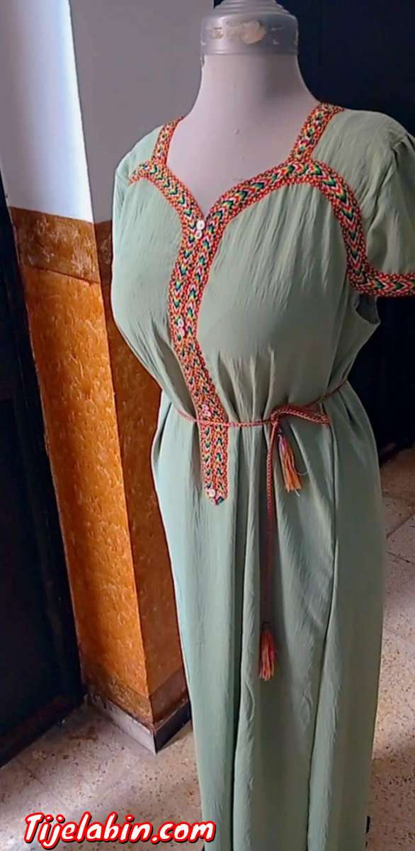 جبة جزائرية بقالو قبائل قماش فرواسي تبقت كمية قليلة