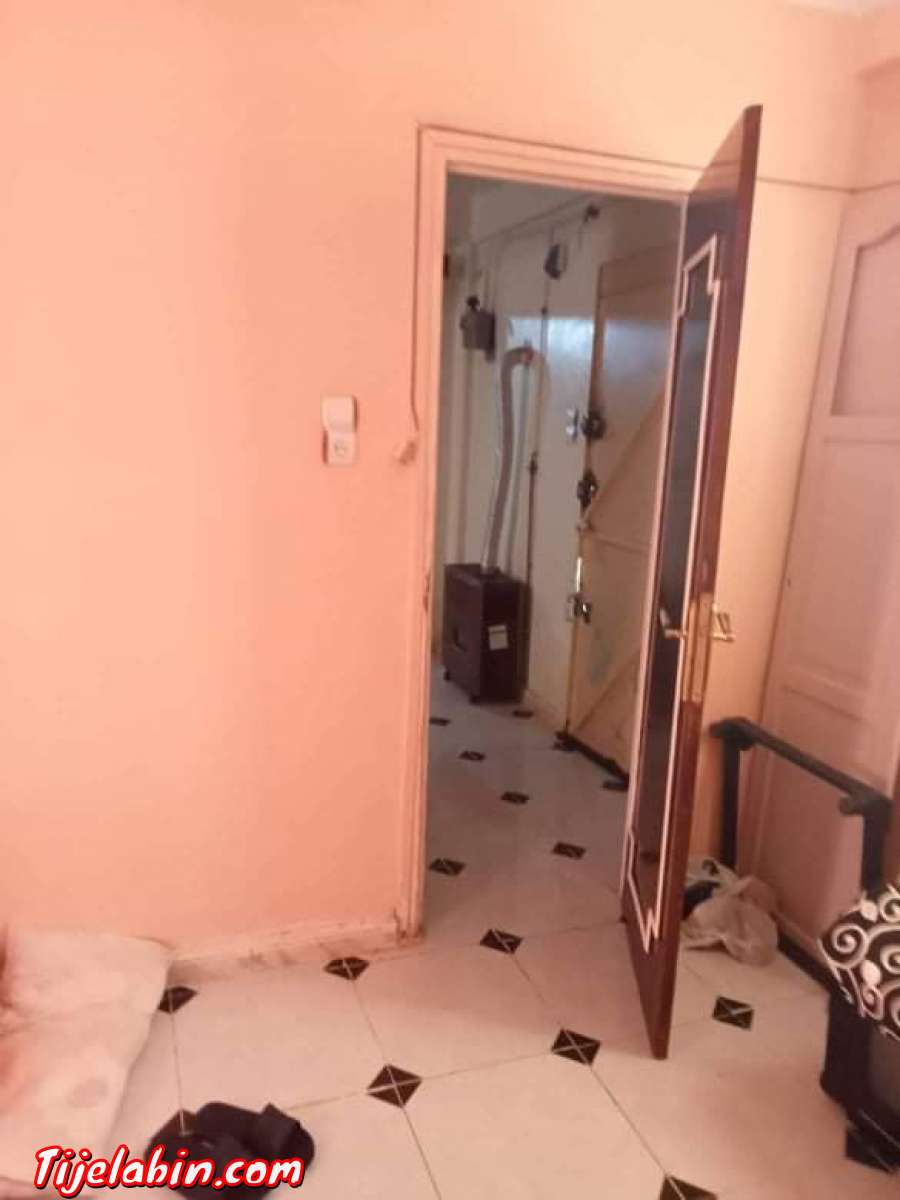 appartement F3 sidi Saïd Tlemcen 2etg avendre