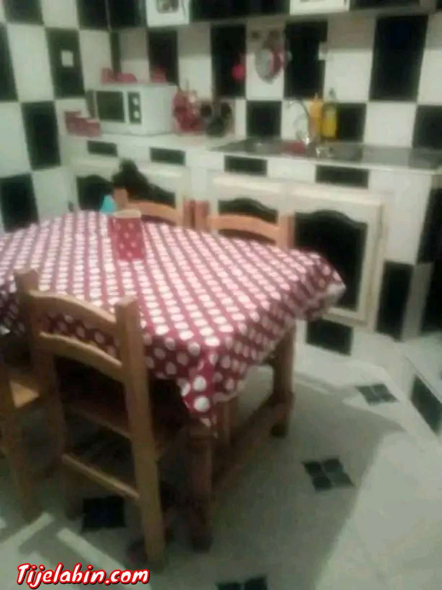 سكن بحي عين مصباح تيارت للبيع أو للتبادل