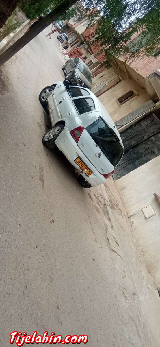 كليو كومبيس 2010