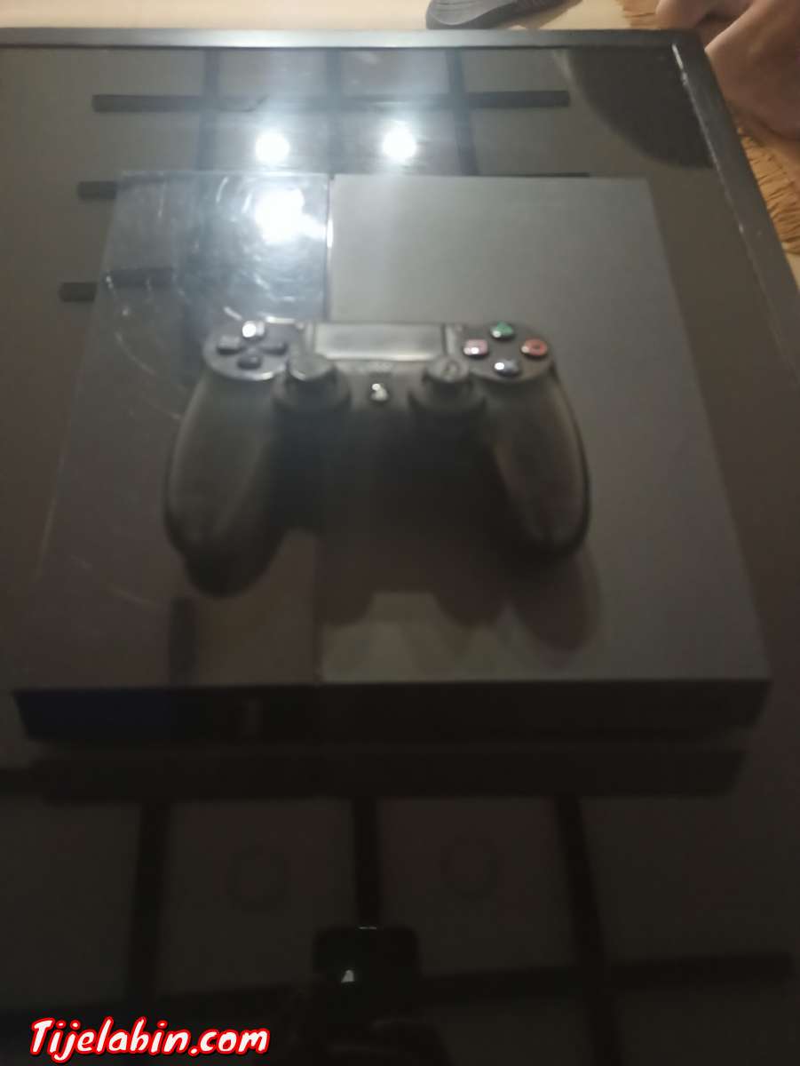 ps4 fat 3 les jeux + xbox 360 20 jeux b 63000