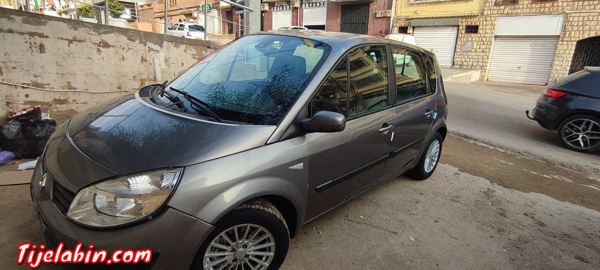 سيارة رونو سينك