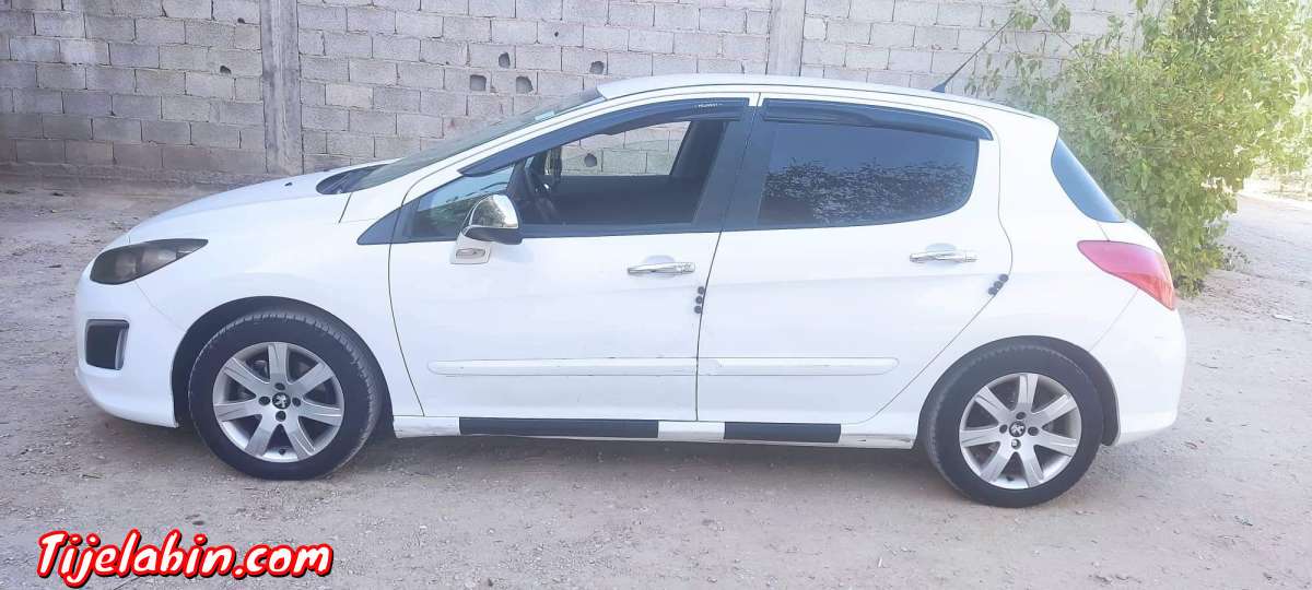 سيارة  بيجو  308