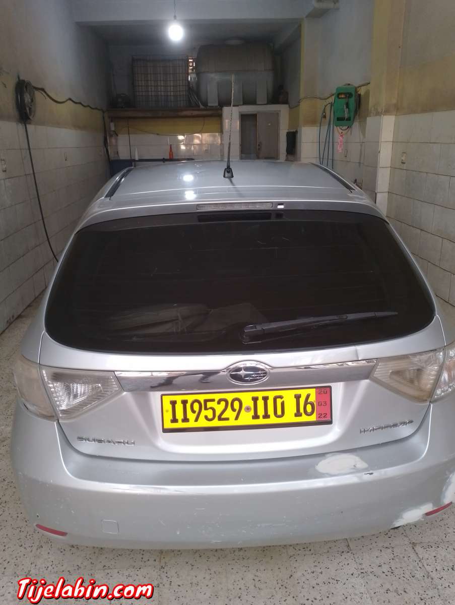 سيارة سوبارو انبريزا