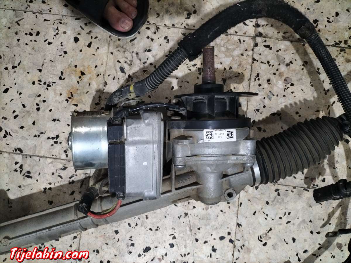 direction assister electrique de Peugeot 2008 année 2015