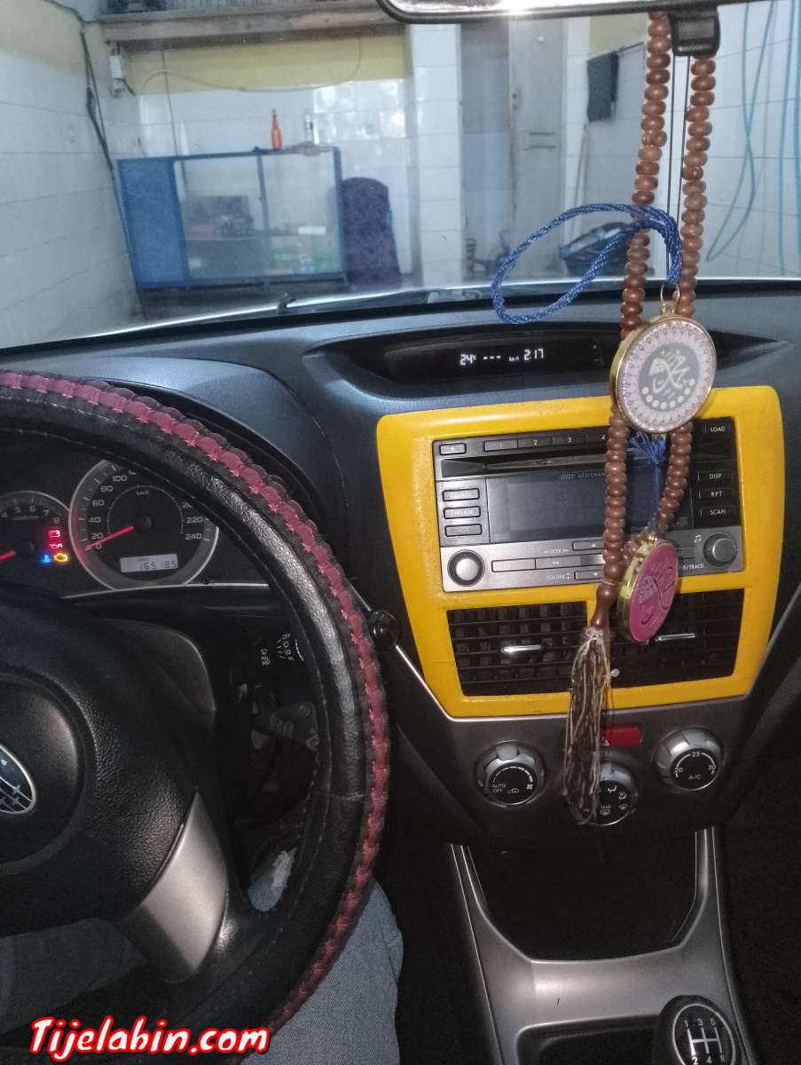 سيارة سوبارو انبريزا