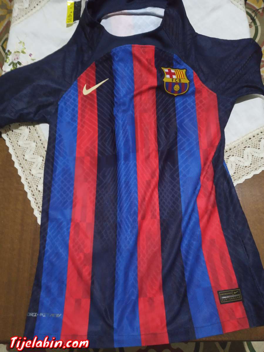 tricot fcb 2023