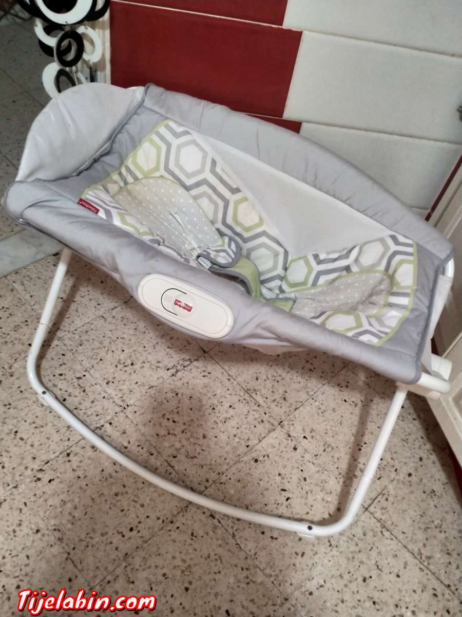 article bébé excellent état a bousmail livraison 58 wilaya