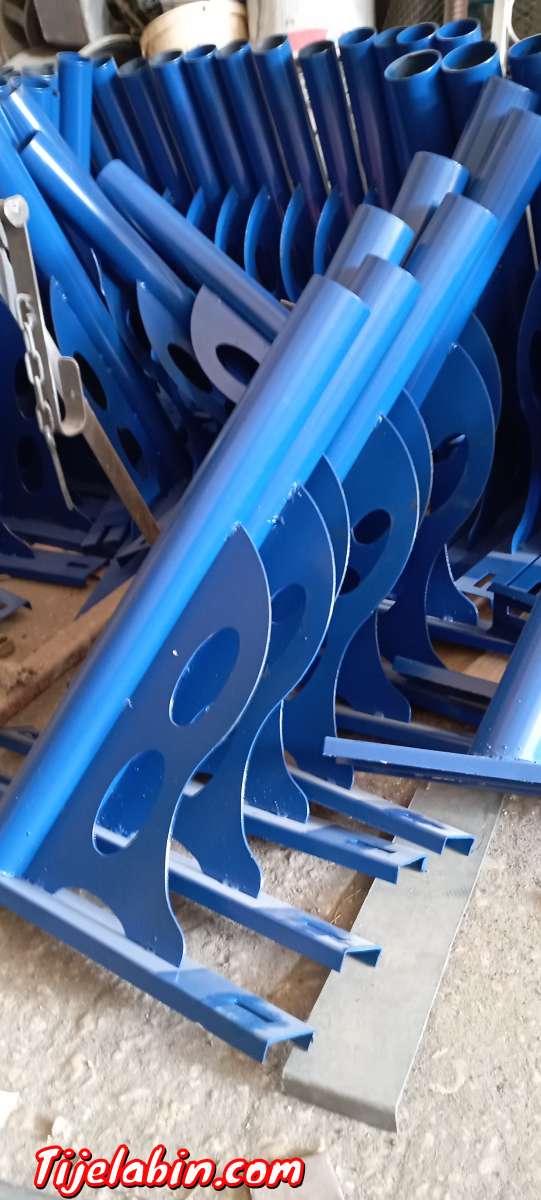 كروس لاعمدة الاناره الكهربائية