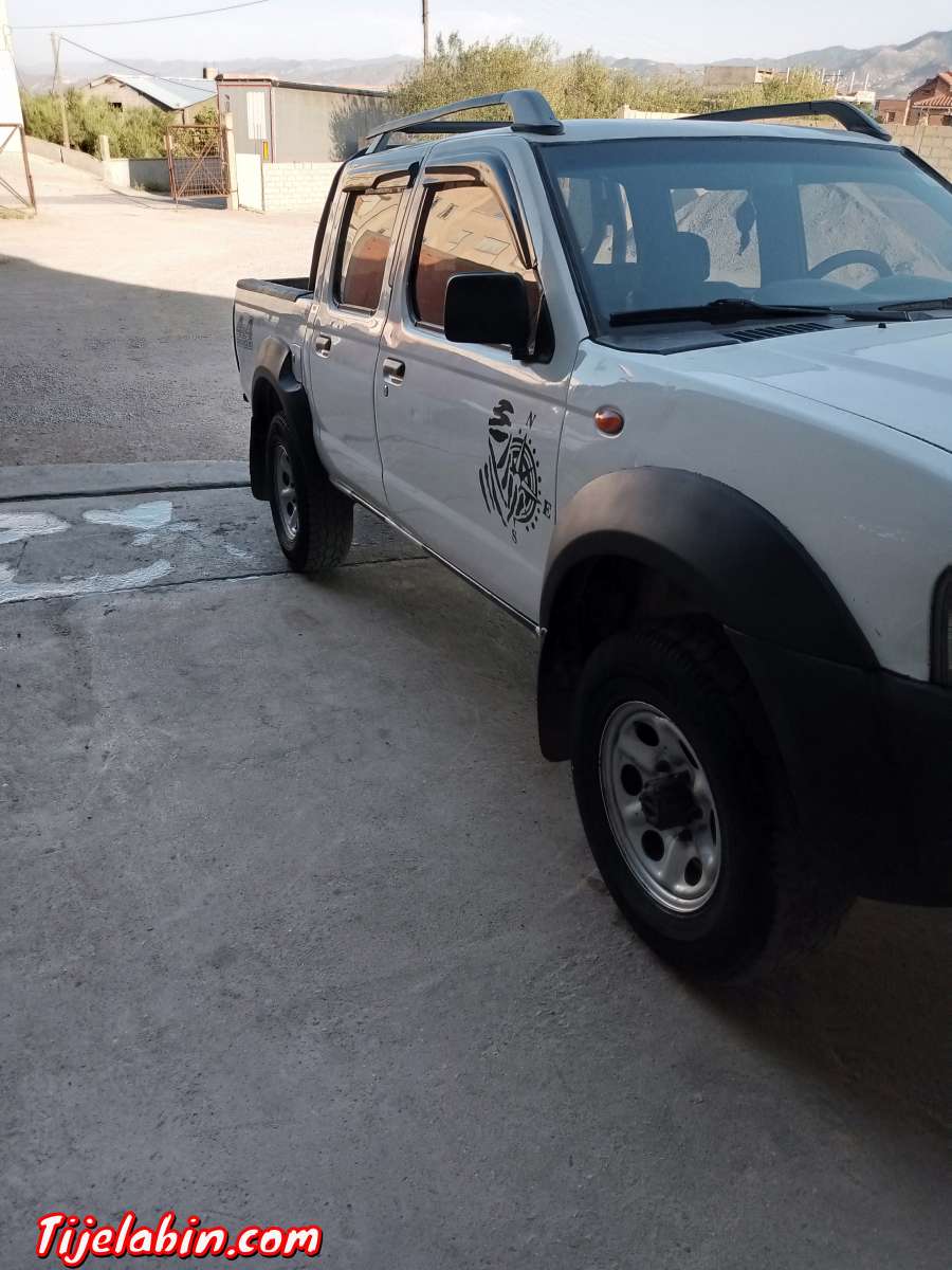 Nissan hard body 4*4