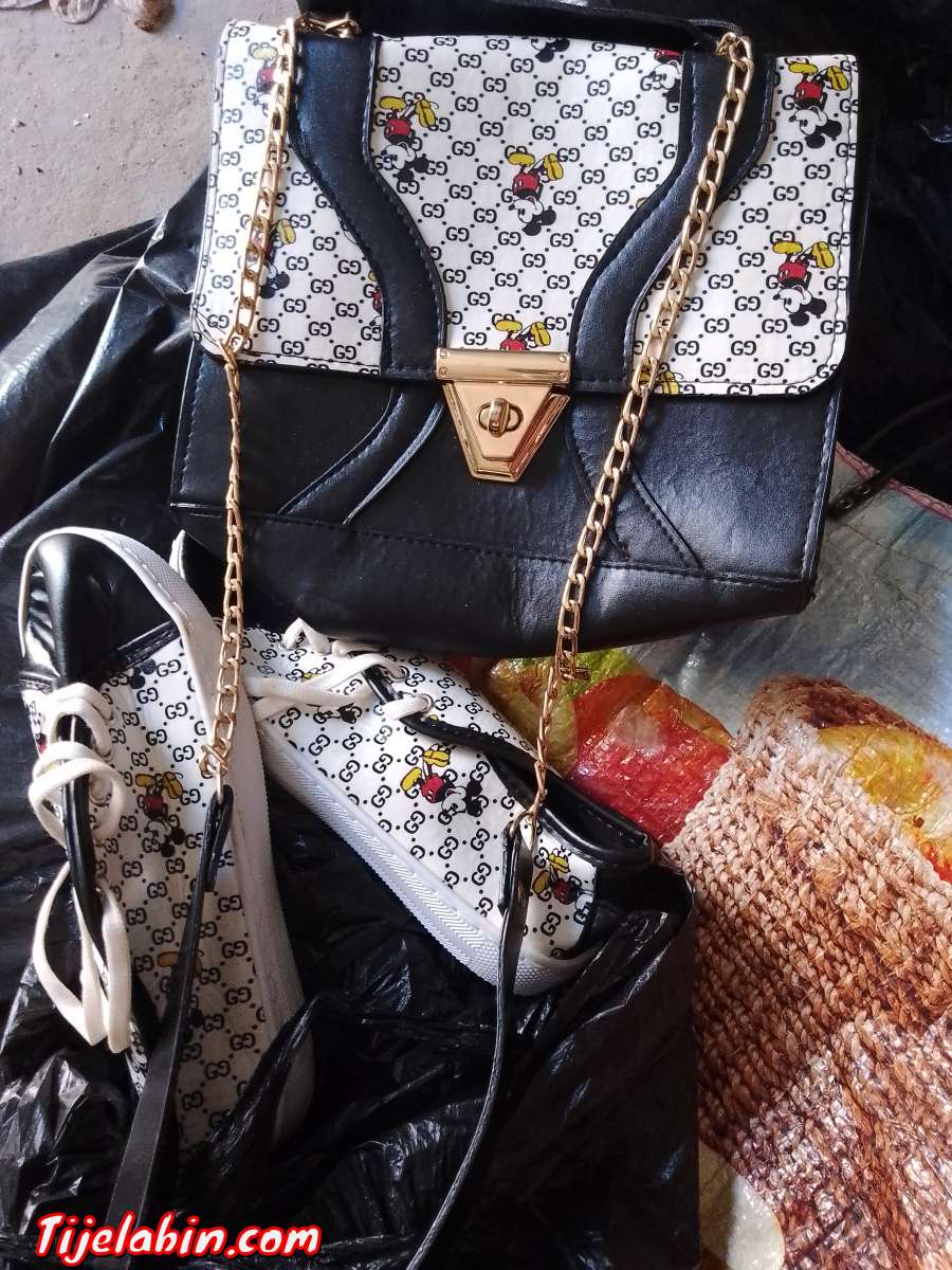 صاك أسورتي  و تريكوات شتاء رجال و نساء