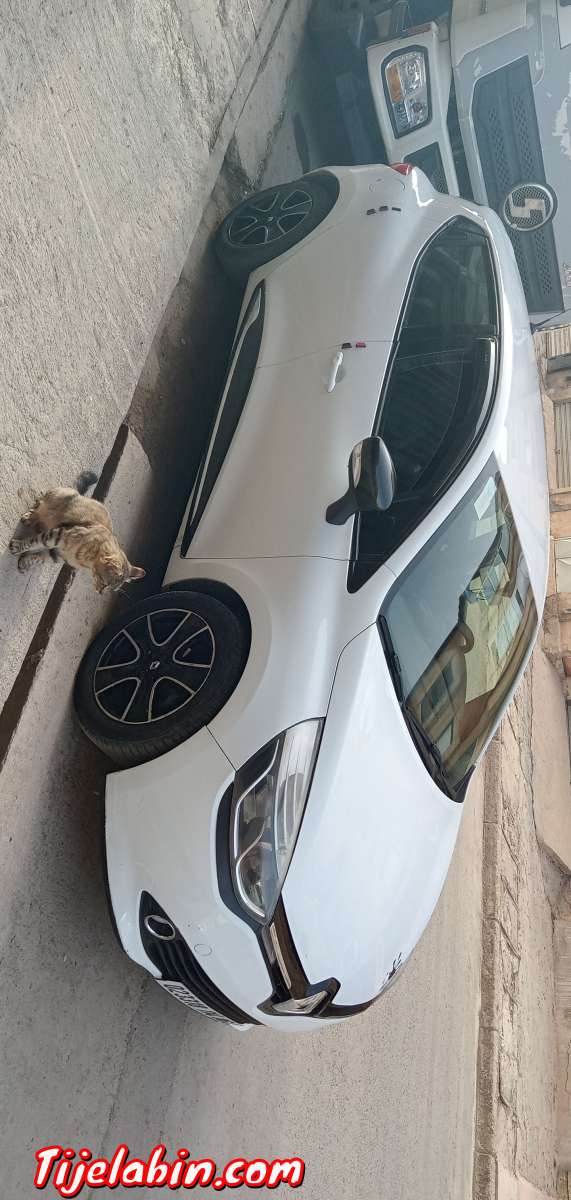 Clio 4 limited année 2014