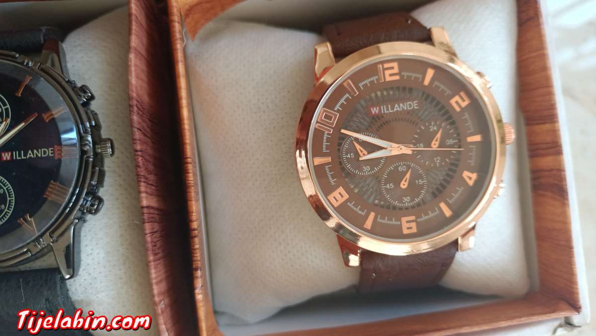 ساعات رجال و نساء