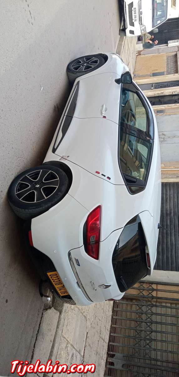 Clio 4 limited année 2014