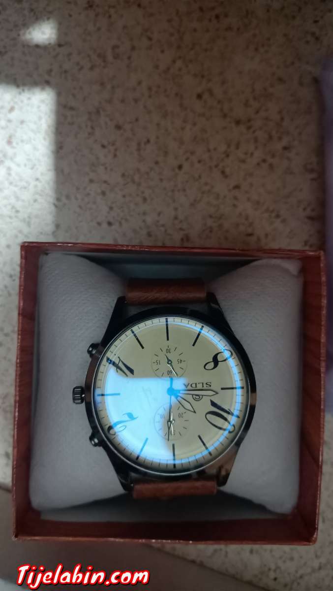 ساعات رجال و نساء