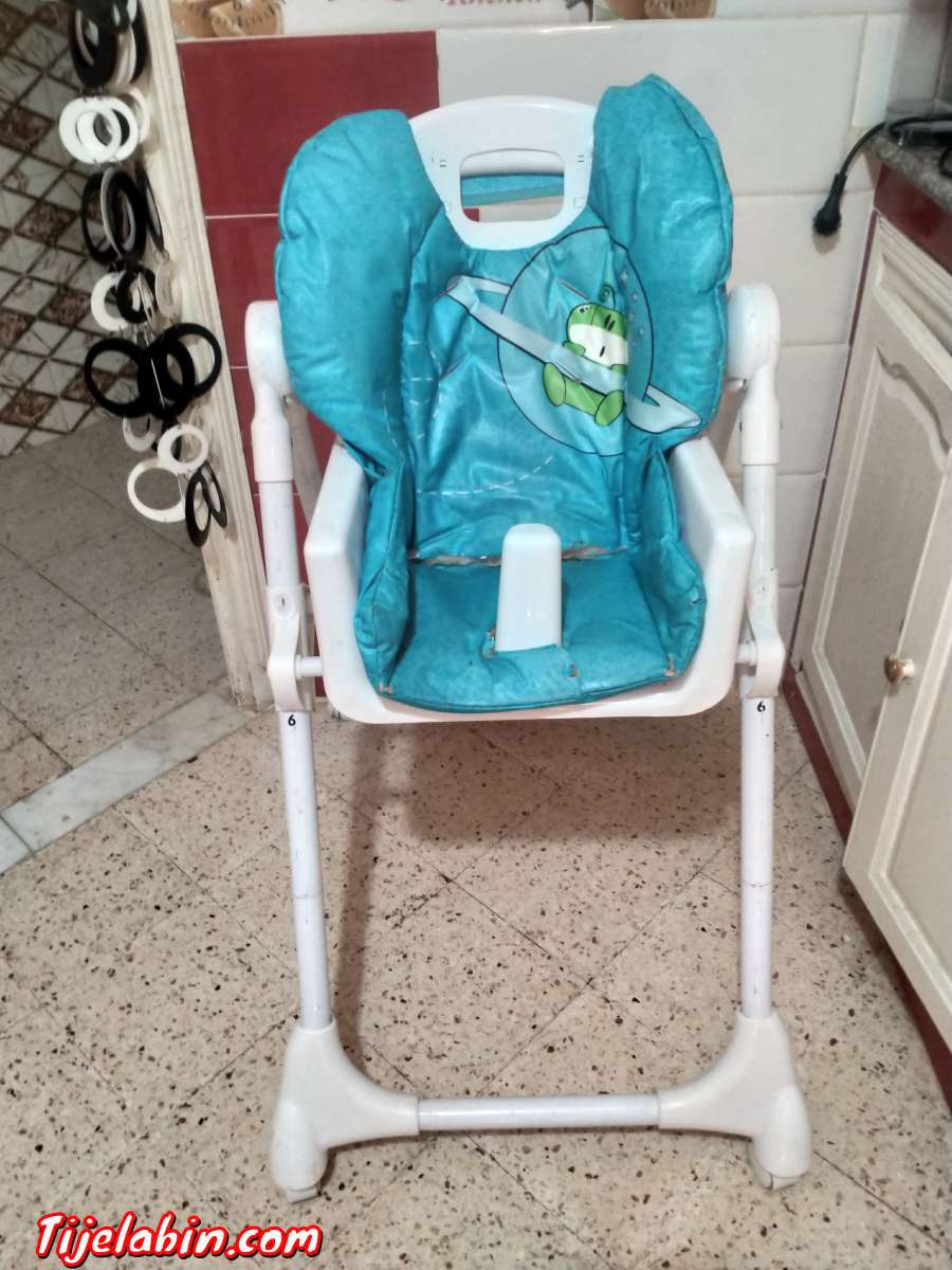 article bébé excellent état a bousmail livraison 58 wilaya