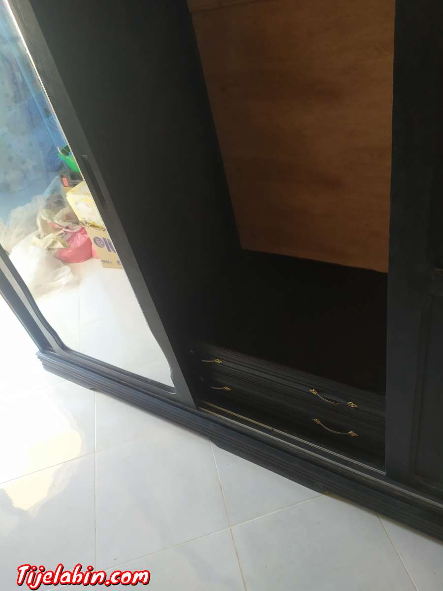 armoire 3 portes coulissantes