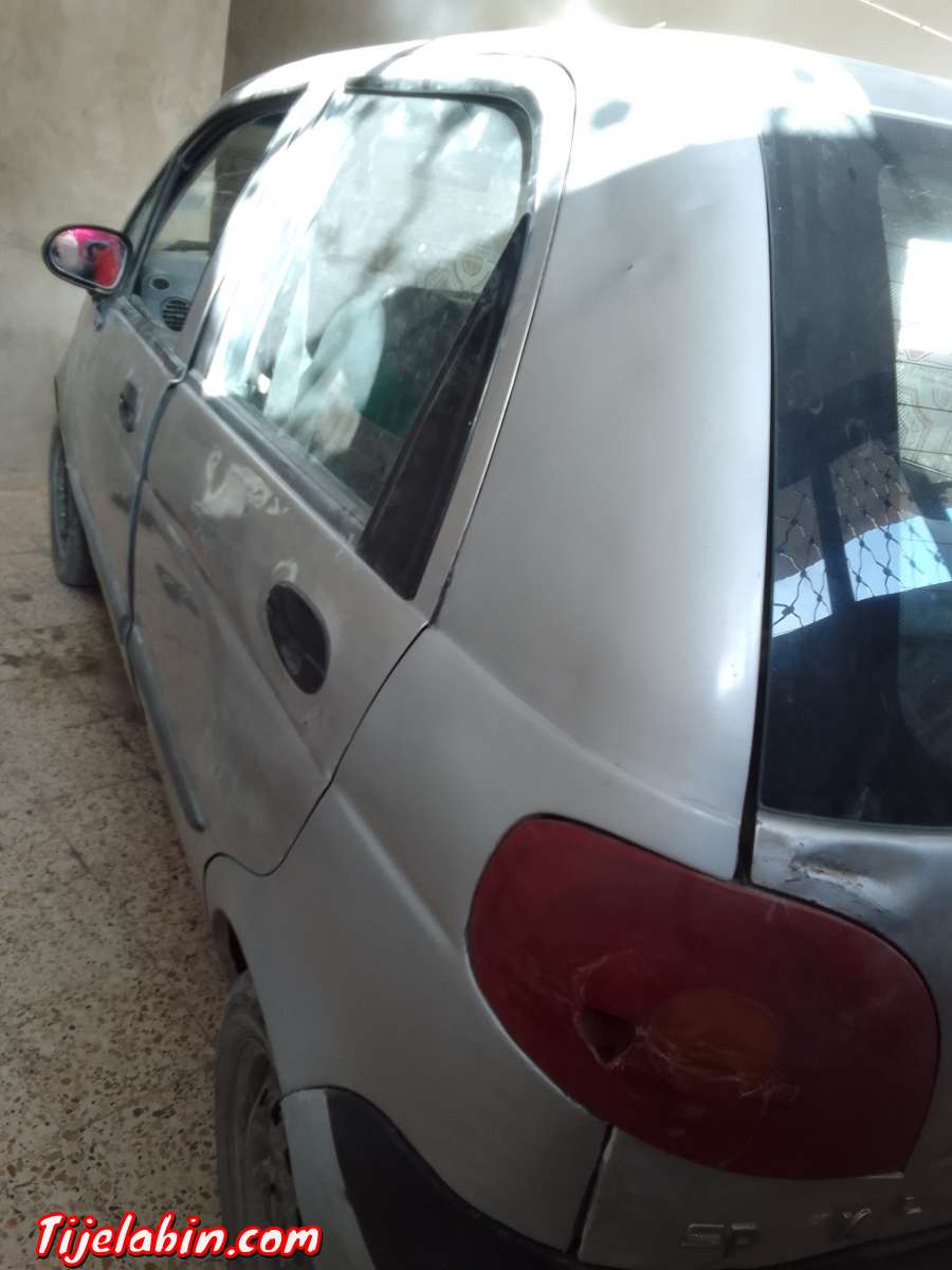 2004سيارة سبارك شيفرولي