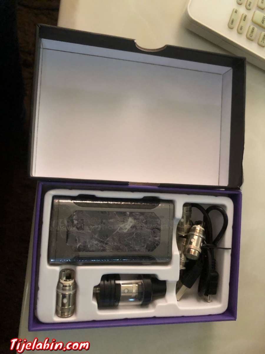 شيشة Vape p8 مع بطارية 2200 مللي امبير 100 واط