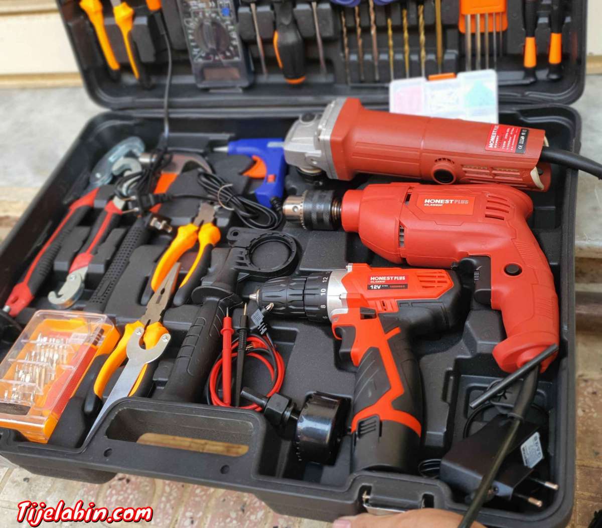 مع المحترف لأدوات للبناء