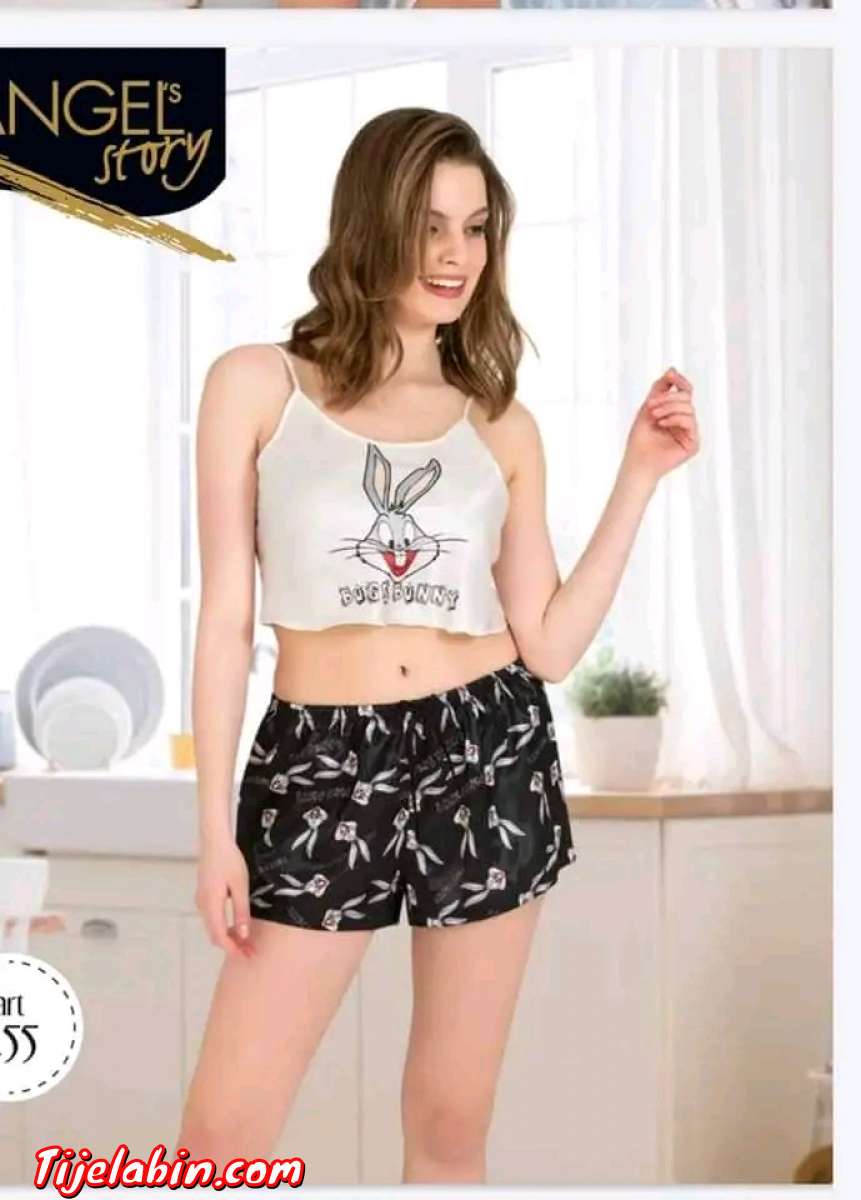 ملابس نسائية هبااال