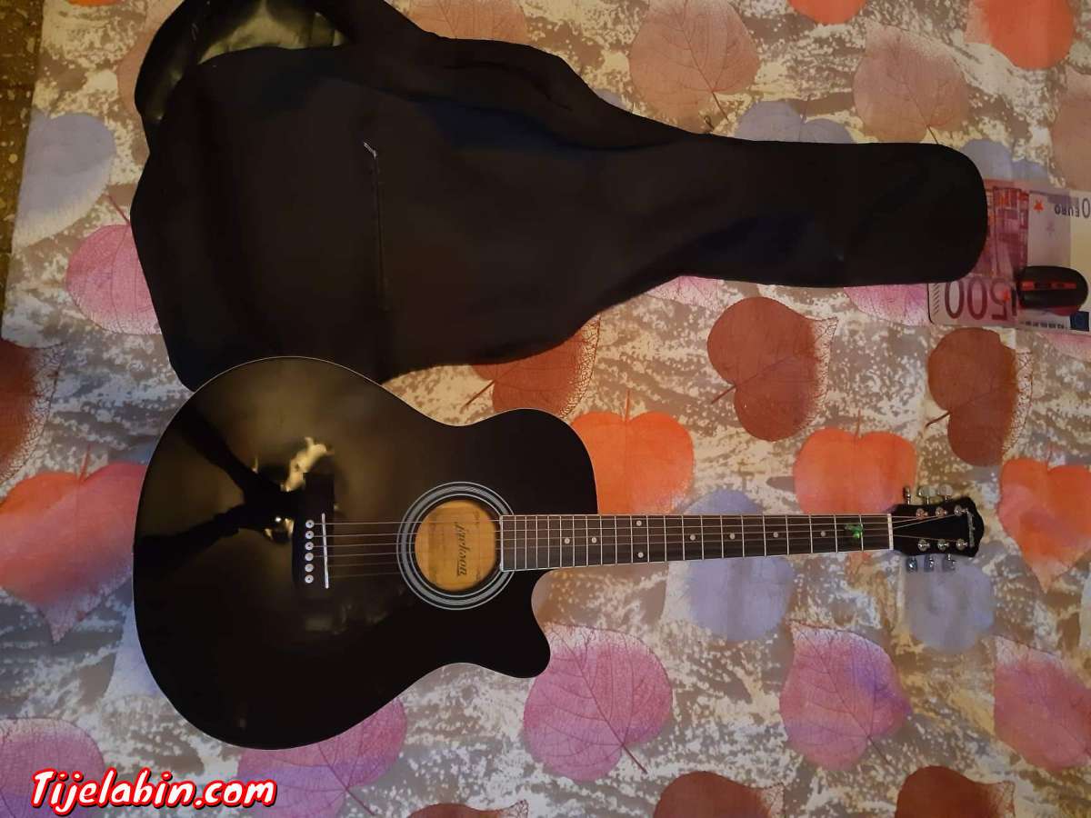 guitare acoustique neuve 6 corde de couleur noir