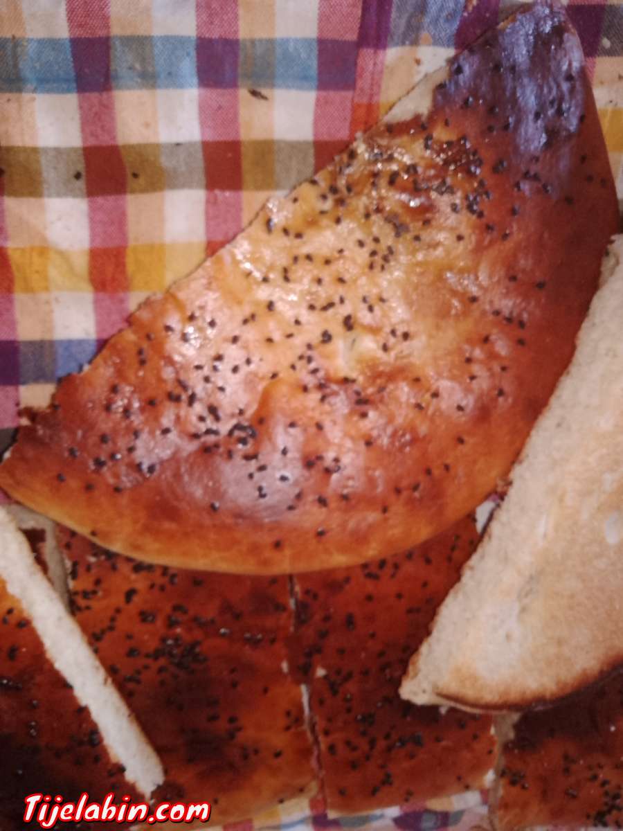 خبز وحلويات